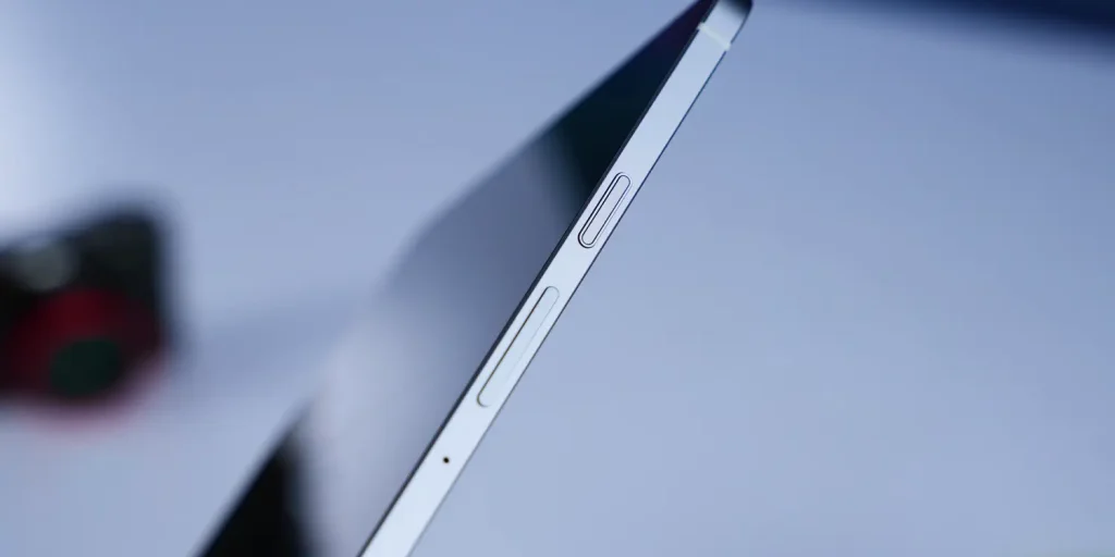 Samsung Galaxy Tab S10 FE Review: Is It Worth Buying in 2025? 4 Samsung Tab S10 FE Metal Frame