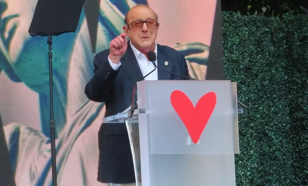 Clive Davis Image