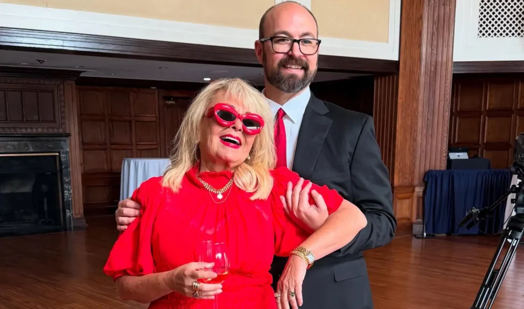 Roseanne Barr Net Worth: How the Actress Built an $80 Million Fortune 3 Roseanne Barr Journey